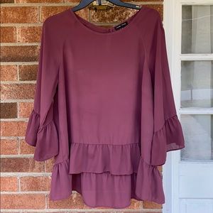 MOA- Ruffled sleeve blouse